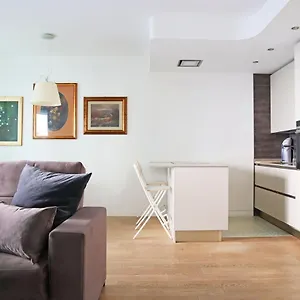 https://porta-romana-elegant-apartment.it-lombardy.com